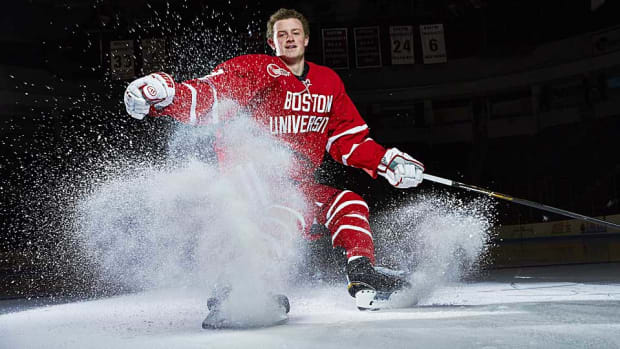 Jack-Eichel-lead-damian-strohmeyer.jpg